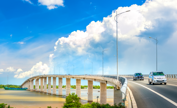 [이슈트렌드] 베트남, 2030년까지 고속도로망 약 5,000km로 확대하기로 목표