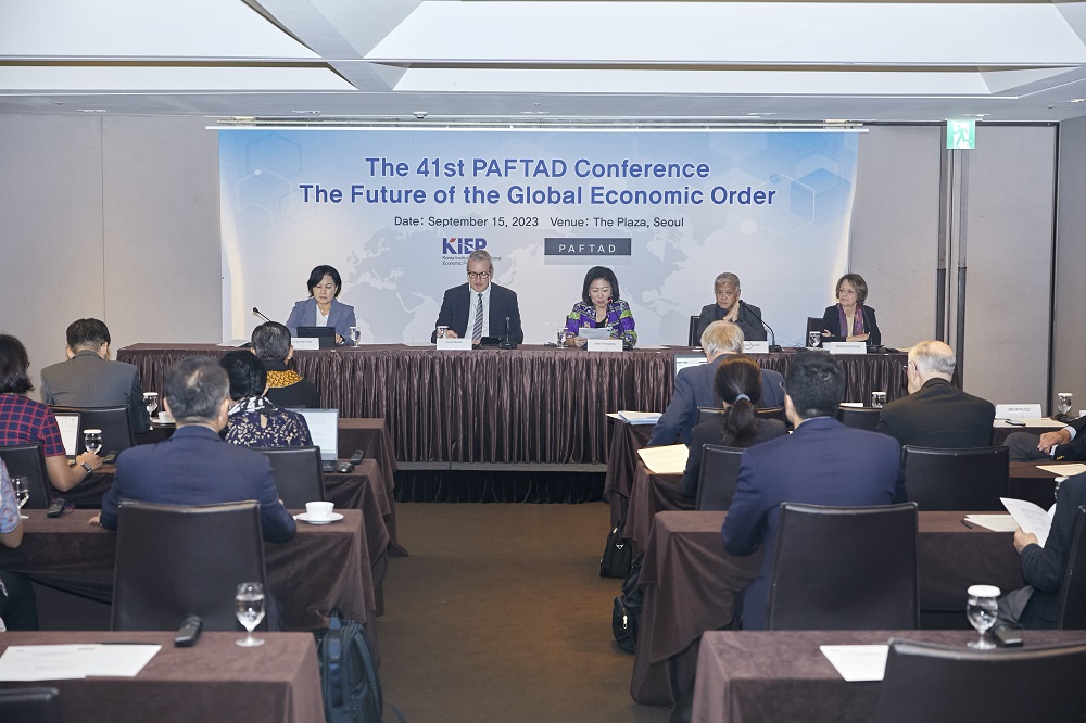 The 41st PAFTAD Conference 4