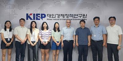 Visiting Scholar Seminar with Prof. Chul-nam Kwon from Yanbian University, China