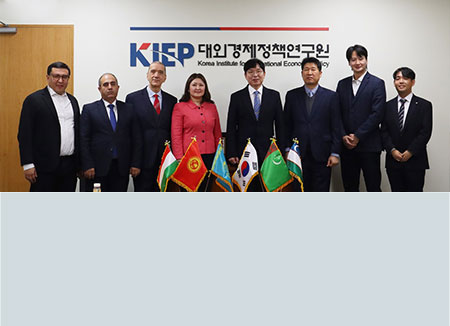 중앙아시아 전략연구 분야 싱크탱크 주요 인사 KIEP 방원